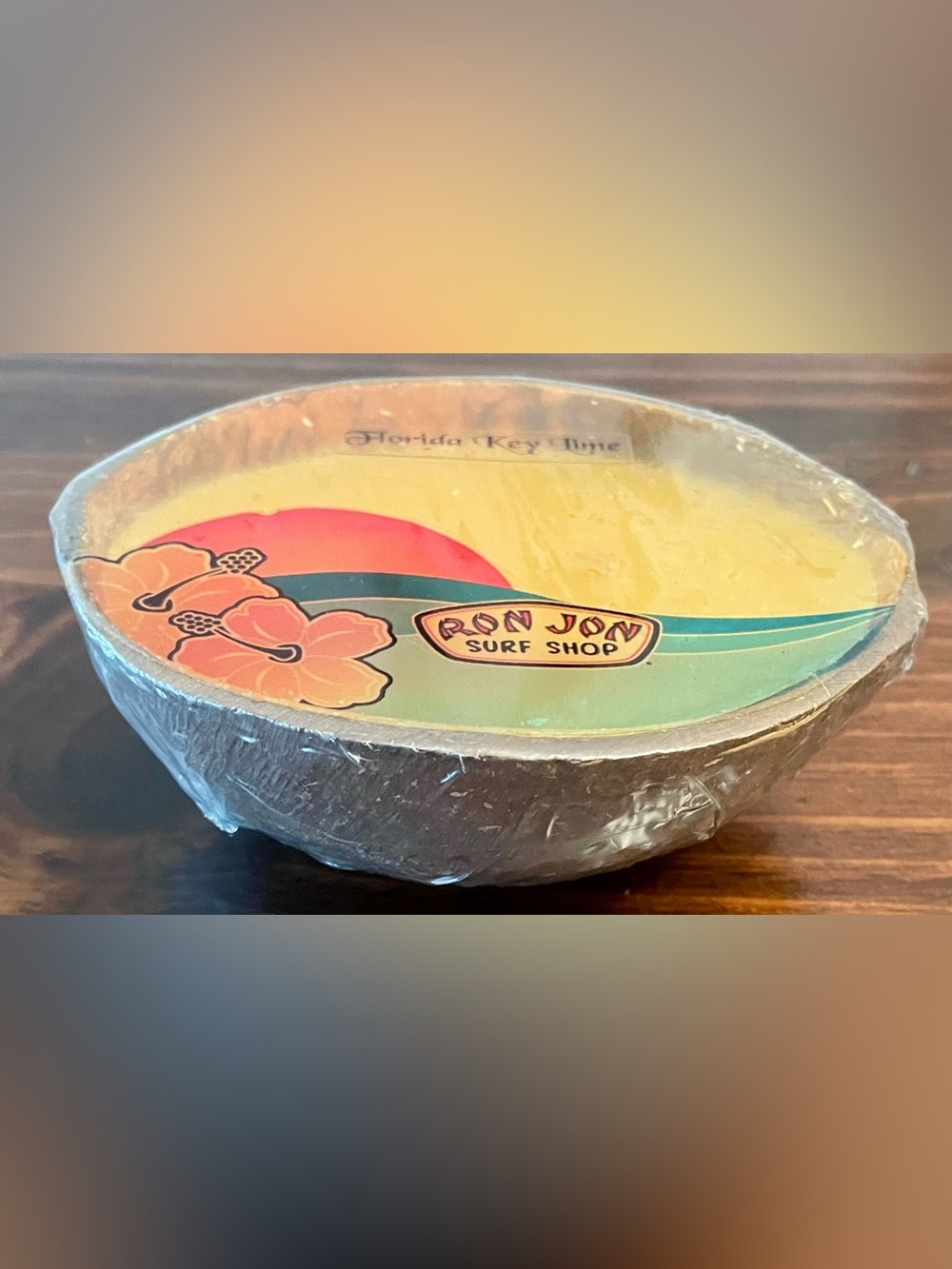 Florida Key Lime Floating Coconut Shell Candle - Ron Jon Surf Shop - NEW/SEALED